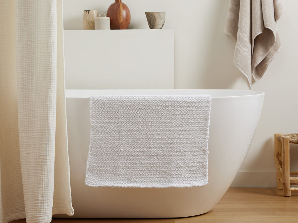 Braided Hand Knit Rug (White)