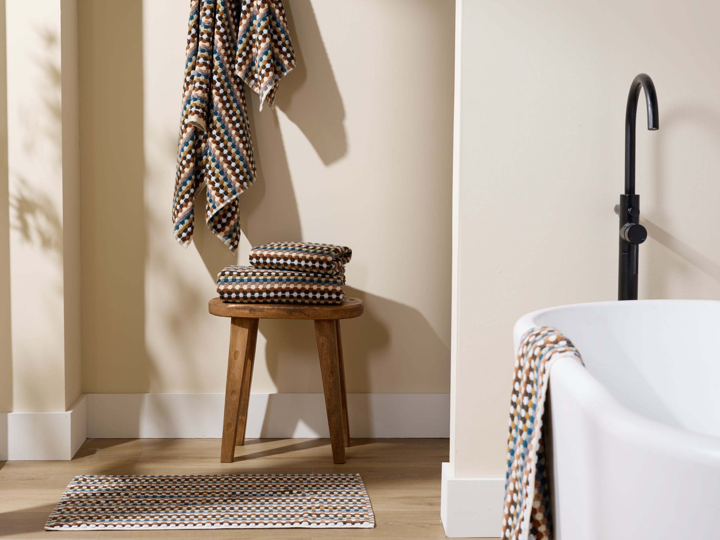 Organic Mosaic Tub Mat (Multi)