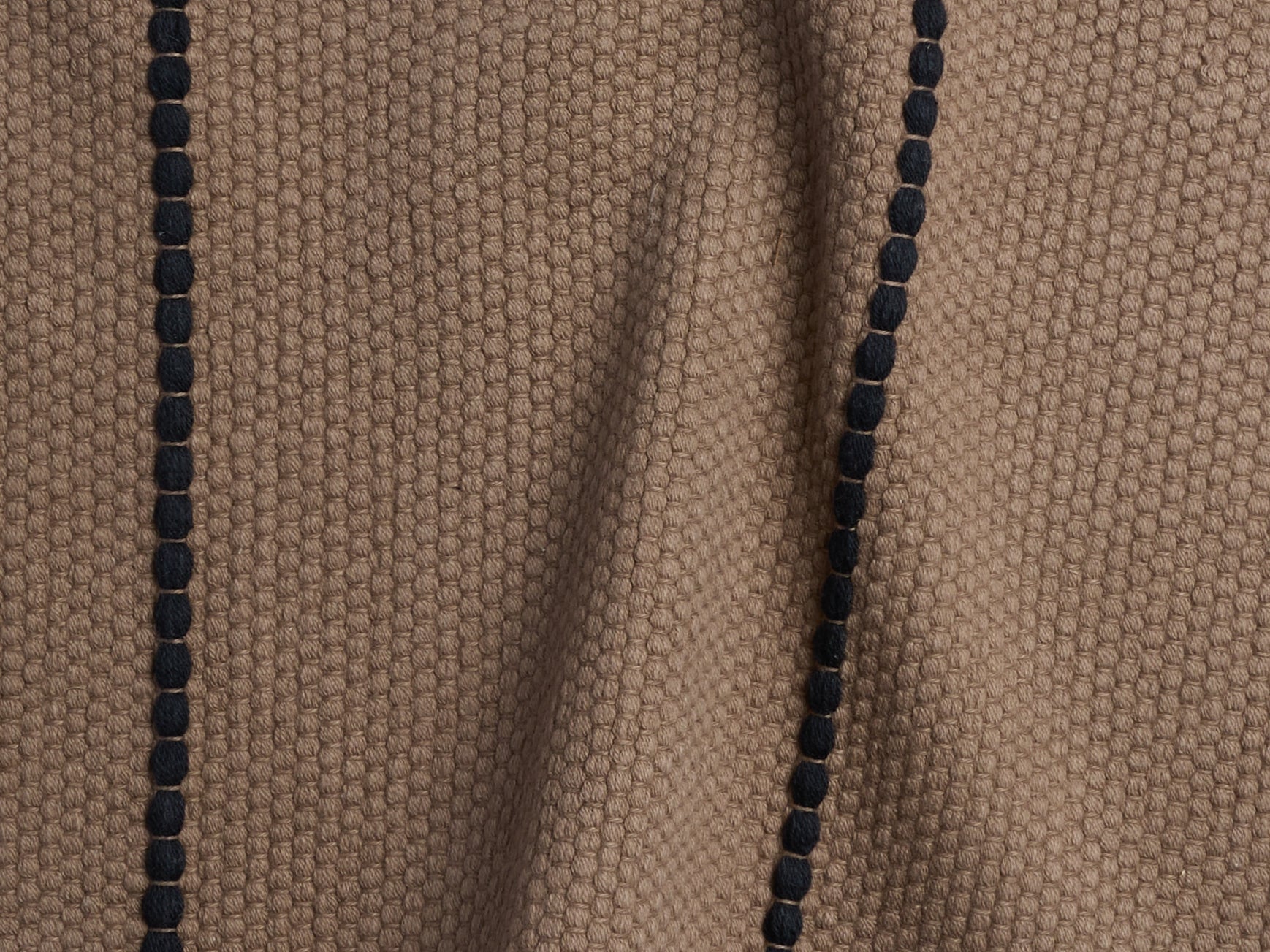 Organic Tassel Bath Rug (Warm Grey and Soft Black)